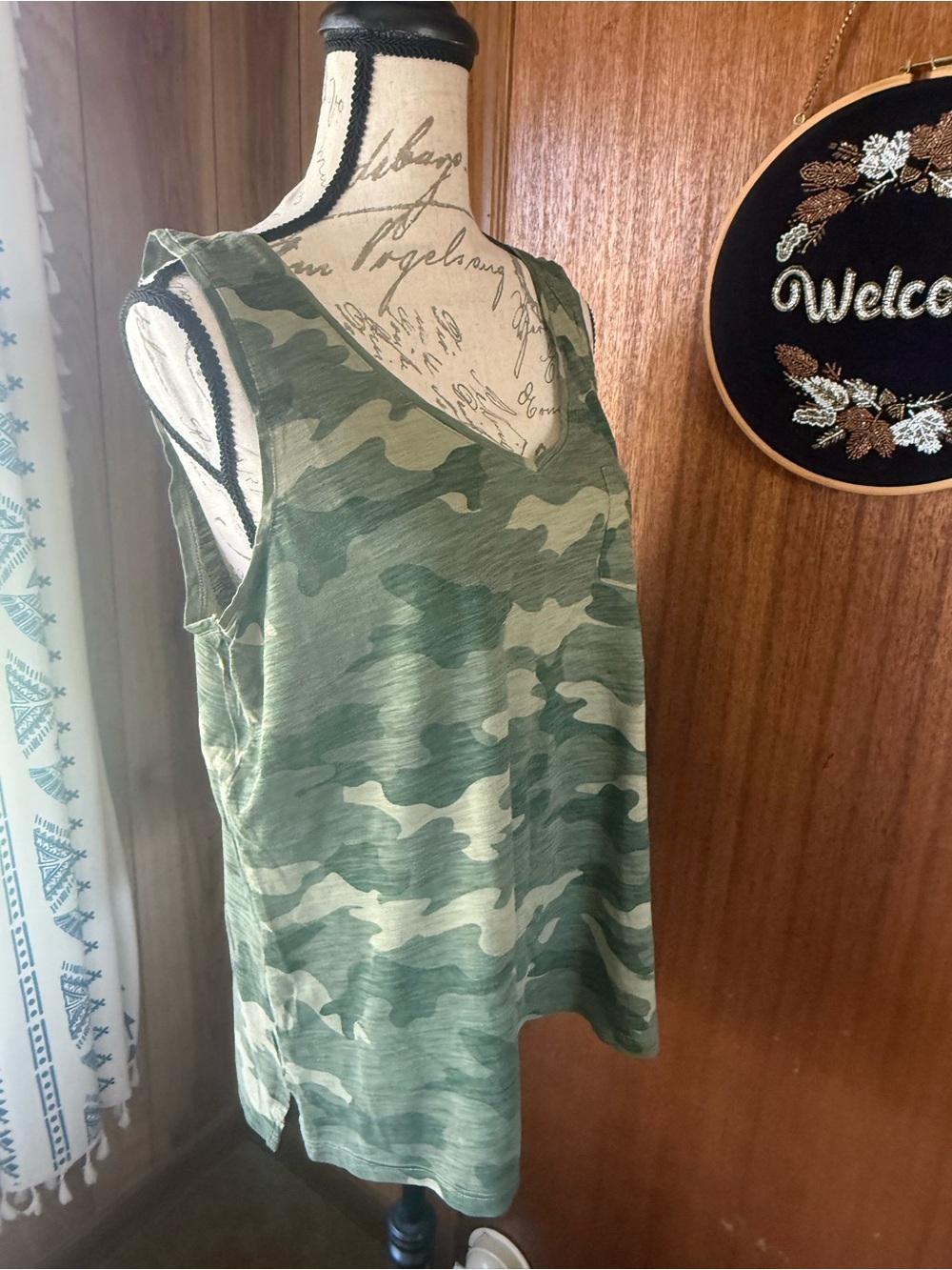 Old Navy Green Camo V-Neck Tank Top